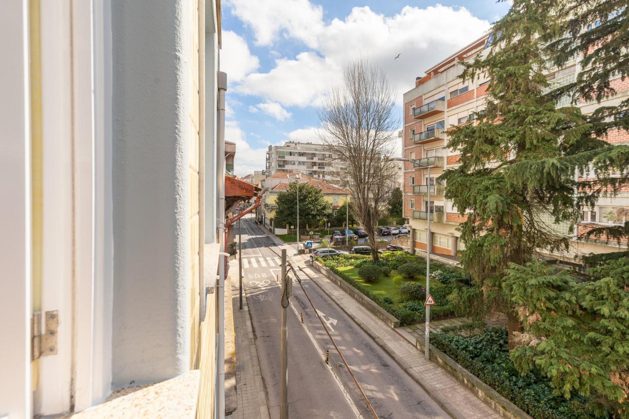 731 Costa Cabral Metro Residence Porto Room photo