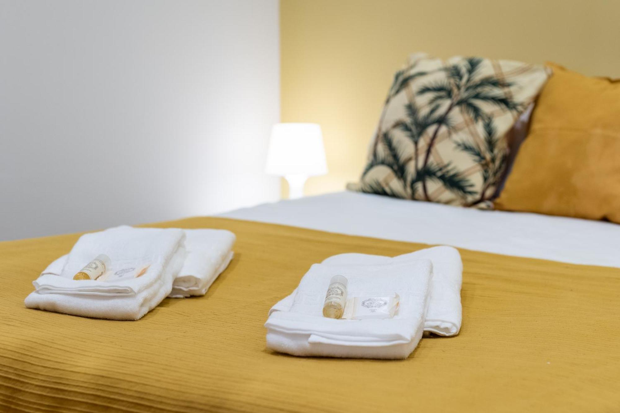 731 Costa Cabral Metro Residence Porto Room photo